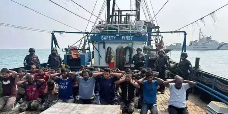 আটক ৭৮ বাংলাদেশি নাবিককে ভারত থেকে শিগগিরই ফেরানো হবে : পররাষ্ট্র সচিব