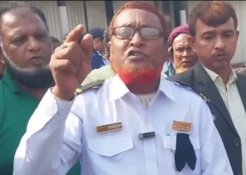 চাঁদপুরে ৭ খুন : সারা দেশে জাহাজ ধর্মঘটের ডাক শ্রমিকদের