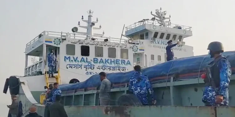 ‘বকেয়া বেতনভাতার ক্ষোভ থেকেই চাঁদপুরে জাহাজে ৭ খুন’