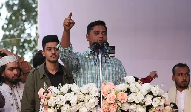 সিন্ডিকেটের হাতবদল হয়েছে বলার জন্য আপনি উপদেষ্টা হন নাই: হাসনাত আবদুল্লাহ