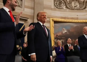 যুক্তরাষ্ট্রের ৪৭তম প্রেসিডেন্ট হিসেবে শপথ নিলেন ডোনাল্ড ট্রাম্প