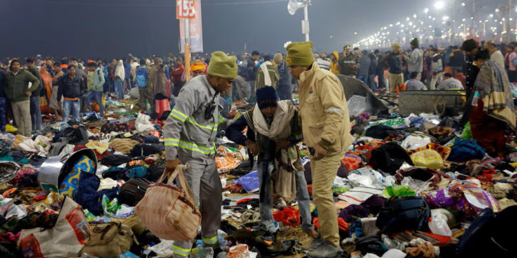 ভারতে কুম্ভ মেলায় পদদলিত হয়ে নিহত ৩০