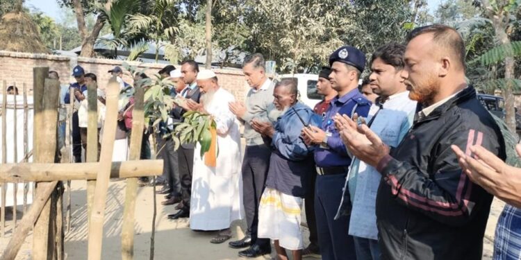 শহিদ আবু সাঈদের হত্যাকারীদের ফাঁসি চাইলেন বাবা-মা