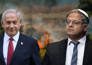 নেতানিয়াহুর নিরাপত্তাসহ তিন মন্ত্রীর পদত্যাগ