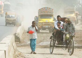 বায়ু দূষণে আজ বিশ্বে দ্বিতীয় ঢাকা