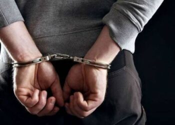 রাজশাহীতে ছাত্রলীগ নেতাকে পিটিয়ে পুলিশে দিল শিক্ষার্থীরা