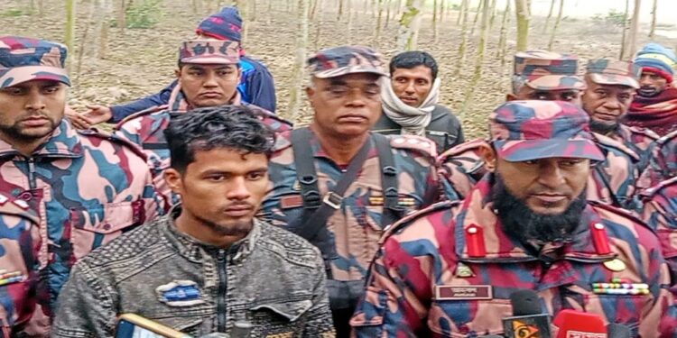 বাংলাদেশি যুবককে অভিনব কৌশলে ফিরিয়ে আনল বিজিবি