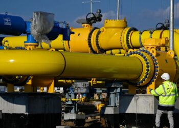 রাশিয়া থেকে ফের গ্যাস কিনছে ইউরোপীয় ইউনিয়ন