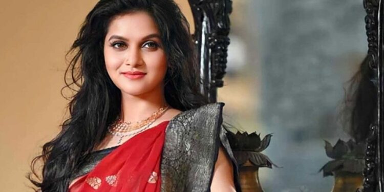 ‘বিচ্ছেদ মানেই শত্রু তা নয়’, তাহসান প্রসঙ্গে মিথিলা