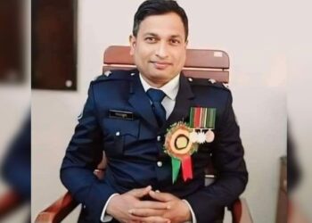 চলন্ত বাসে ডাকাতি, বড়াইগ্রাম থানার ওসিকে প্রত্যাহার