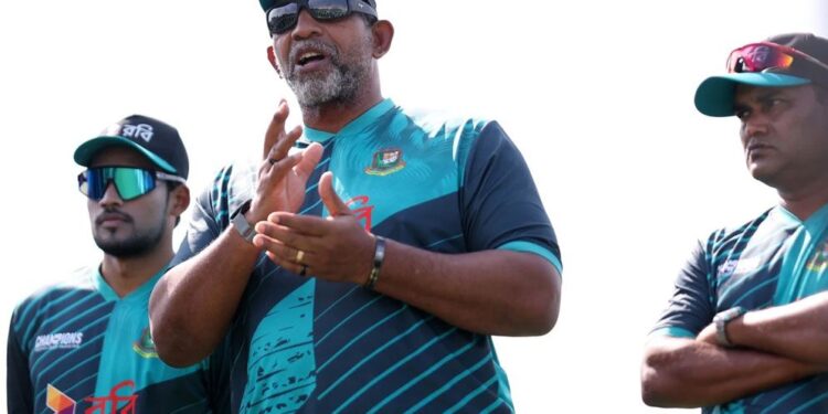 যে সমীকরণ মিললে সেমিতে খেলবে বাংলাদেশ