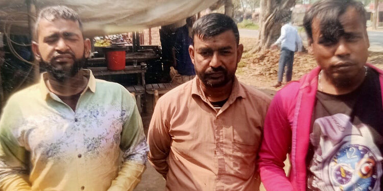 চলন্ত বাসে ডাকাতি ও ধর্ষণের ঘটনায় আটক ৩