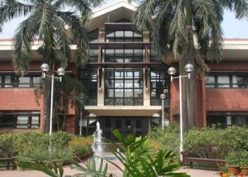 ঢাকায় ব্রিটিশ হাইকমিশনে উচ্চ বেতনে চাকরির সুযোগ