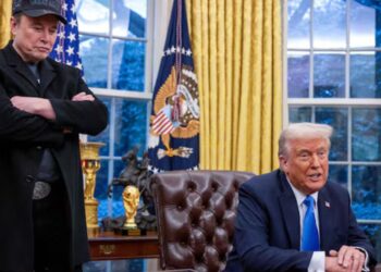 ট্রাম্পের সঙ্গে ঘনিষ্ঠতার পরও ১০ মিলিয়ন ডলার দিতে হচ্ছে ইলন মাস্ককে