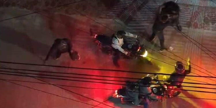 বনশ্রীতে ব্যবসায়ীকে গুলি করে ২০০ ভরি সোনা লুট