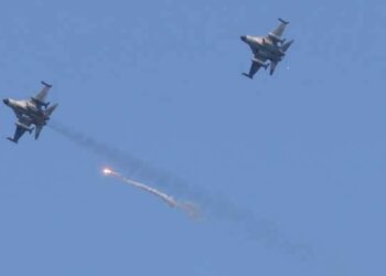 তাইওয়ানের আকাশে ফের চীনা যুদ্ধজাহাজ