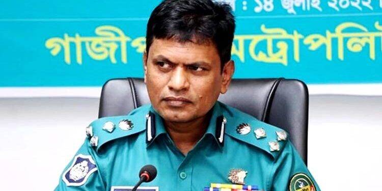গাজীপুরের সাবেক কমিশনার ডিআইজি মোল্যা নজরুল আটক