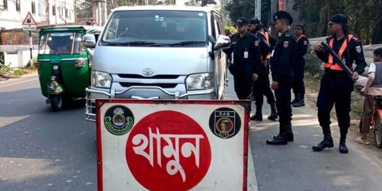 সন্ত্রাস দমনে দেশব্যাপী র্যাবের চেকপোস্ট