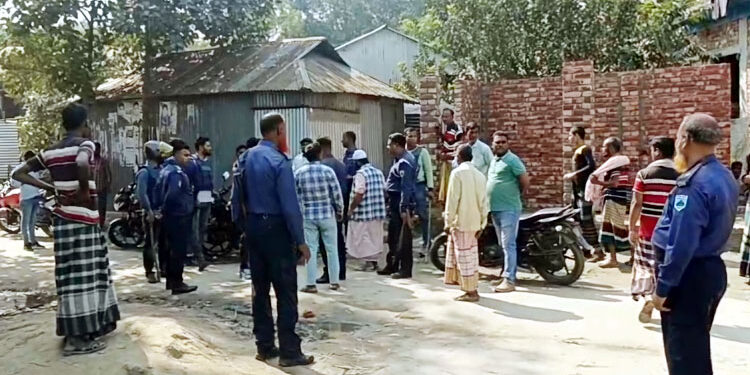 সিরাজগঞ্জে আধিপত্য বিস্তার নিয়ে সংঘর্ষে আহত ৮