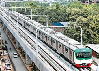 কর্মবিরতি স্থগিত, মেট্রোরেল চলবে