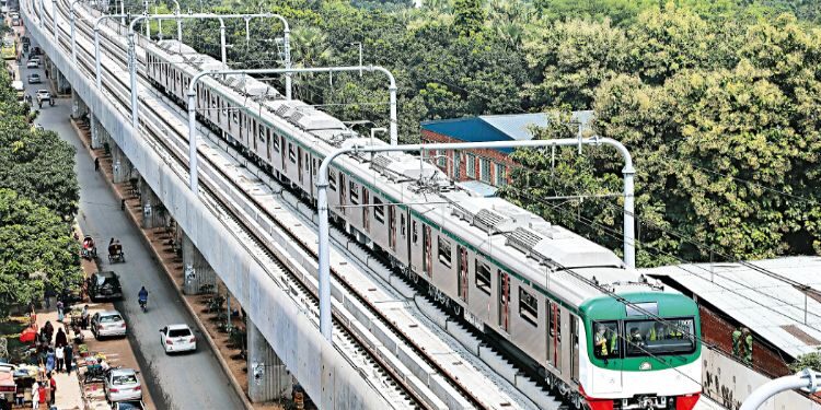 কর্মবিরতি স্থগিত, মেট্রোরেল চলবে