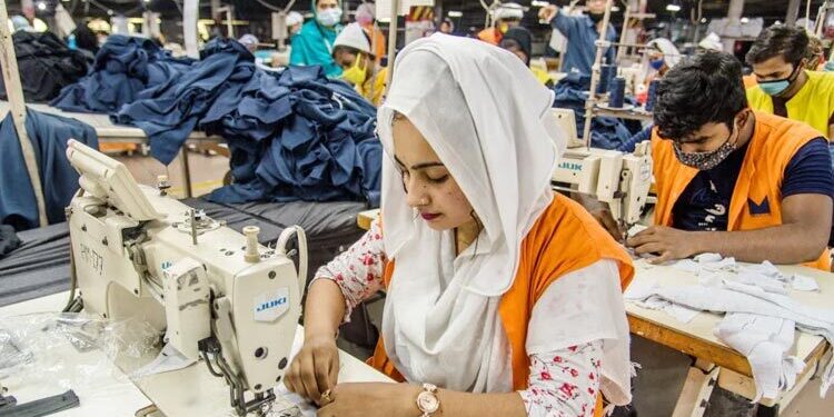 ইউরোপের বাজারে পোশাক রপ্তানিতে ৫২ শতাংশ প্রবৃদ্ধি