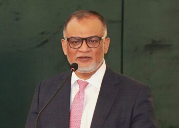 সয়াবিন তেল নিয়ে সুখবর দিলেন বাণিজ্য উপদেষ্টা