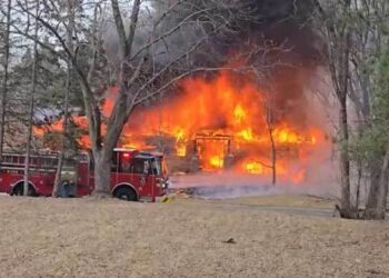 যুক্তরাষ্ট্রে প্লেন বিধ্বস্ত, যাত্রীদের কেউ বেঁচে নেই