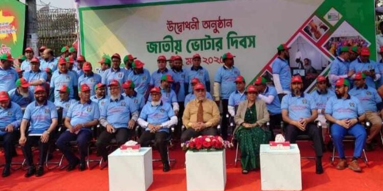দেশের মোট ভোটার এখন ১২ কোটি ৩৭ লাখ