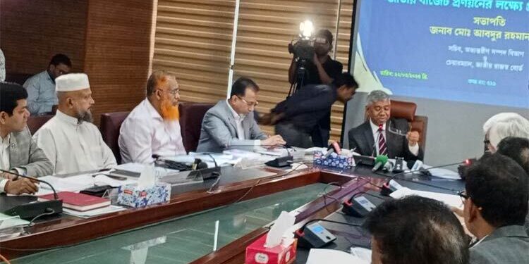 করপোরেট করহার কমানোর প্রস্তাব বিসিআইর