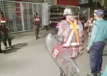 জানমালের নিরাপত্তায় রাজধানীতে মাঠে নেমেছে বিজিবি