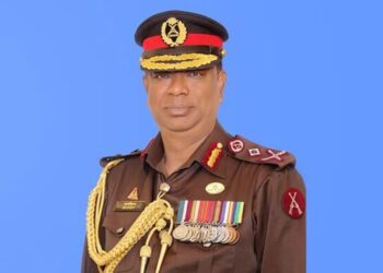 সাবেক বিজিবিপ্রধান সাফিনুলের দেশত্যাগে নিষেধাজ্ঞা