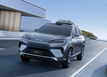 টেসলাকে ছাড়িয়ে গেলো চীনা কোম্পানি বিওয়াইডি