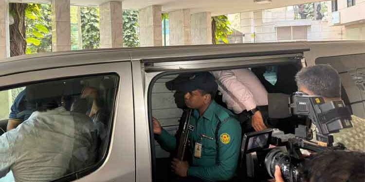 সাবেক ডিজিএফআই প্রধান সাইফুলের বাসা থেকে আড়াই কোটি টাকা উদ্ধার