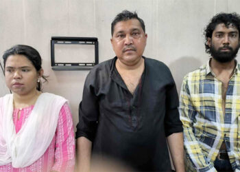 ধানমন্ডিতে আ’লীগের মিছিল, যুবলীগ নেত্রীসহ আটক ৩