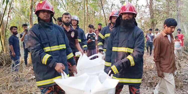 বসতঘরে আগুনে পুড়ে একজন নিহত