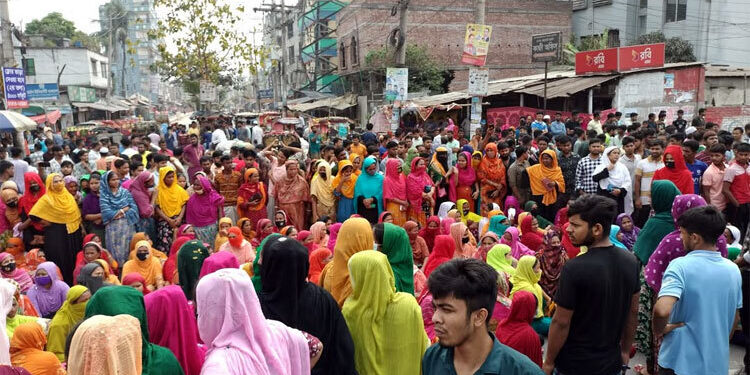 গাজীপুরে ঢাকা-ময়মনসিংহ মহাসড়ক অবরোধ
