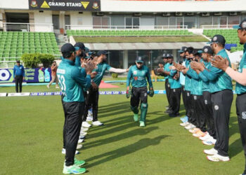 সতীর্থদের ‘গার্ড অব অনার’ পেলেন মুশফিক