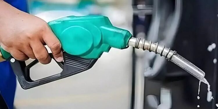 চলতি মাসে অপরিবর্তিত থাকছে জ্বালানি তেলের দাম