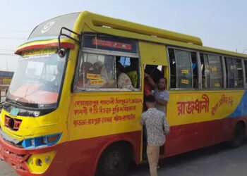 সাভারে চলন্ত বাসে ফের ডাকাতি