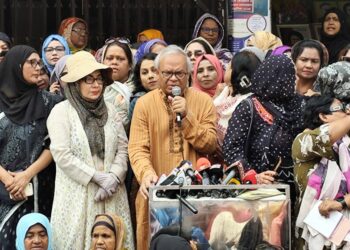 বিএনপির অভিযোগকে ব্যক্তিগতভাবে নেয় এই সরকার: রিজভী