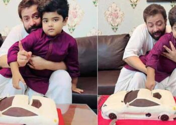 বাবার সঙ্গে কেক কেটেছে বীর, ছবি তুলেছে কে