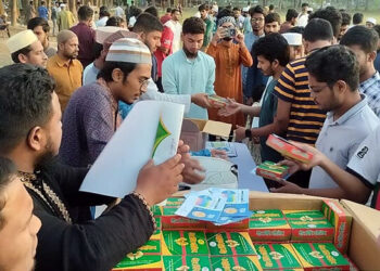 ইবিতে ১৭০০ শিক্ষার্থীকে ইফতার করালো শিবির