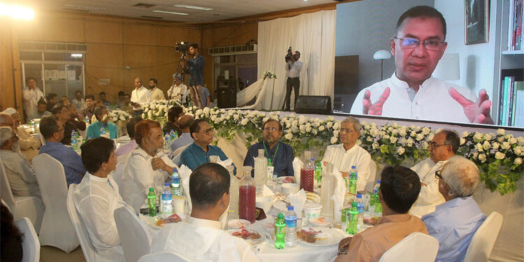 সেনাবাহিনীকে জনগণের মুখোমুখি করার চেষ্টা চলছে: তারেক রহমান