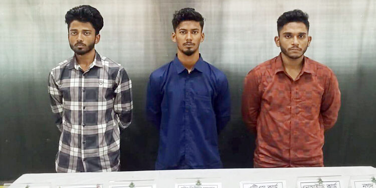 নারী সাংবাদিককে হেনস্তা, বনশ্রীতে গ্রেফতার ৩