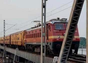 বাংলাদেশের ওপর দিয়ে রেল প্রকল্প স্থগিত করলো ভারত