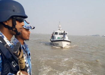 সুন্দরবনে অপহৃত ছয় নারীসহ ৩৩ জেলে উদ্ধার