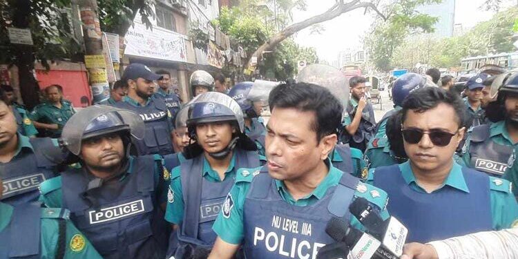 ঢাকা কলেজ-সিটি কলেজ সংঘর্ষ, পুলিশের বক্তব্য যা