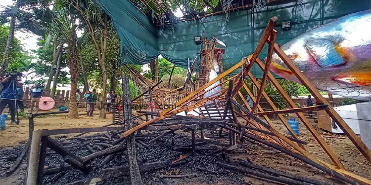 ফ্যাসিস্টের মোটিফে আগুন, সিসি ফুটেজ ধরে তদন্ত