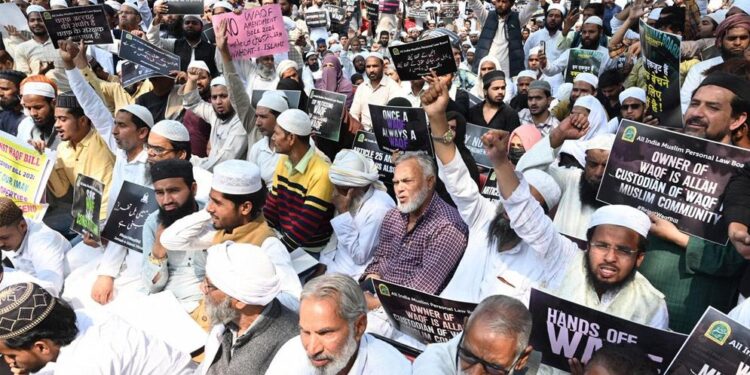 ওয়াক্ফ আইন নিয়ে কোন পথে ভারতের সুপ্রিমকোর্ট